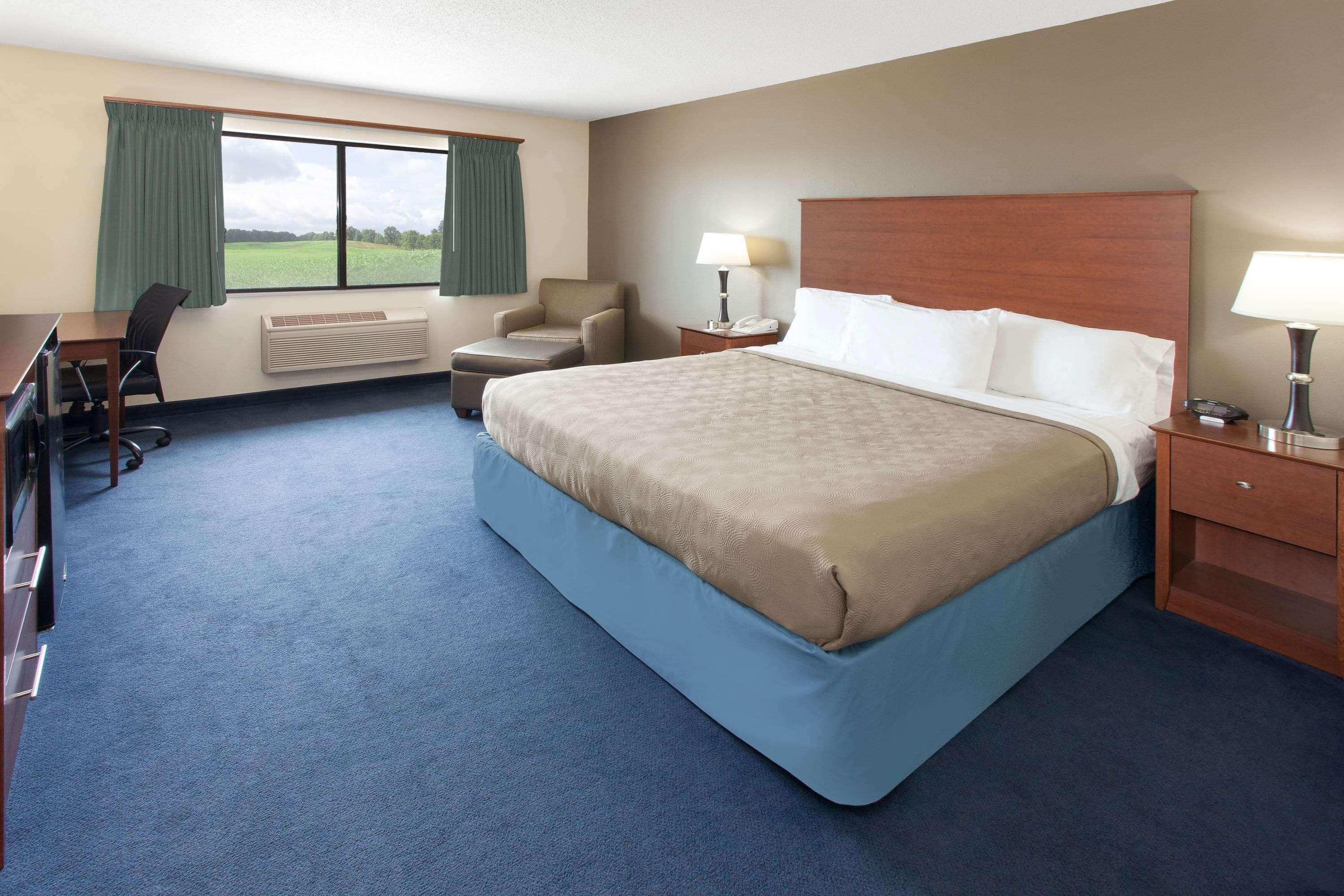 Americinn By Wyndham Webster City Bagian luar foto