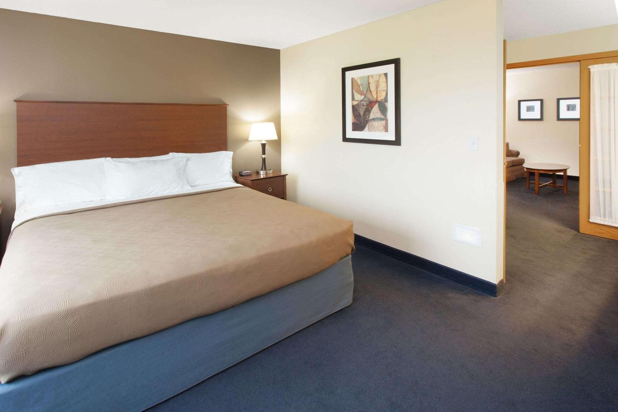 Americinn By Wyndham Webster City Bagian luar foto