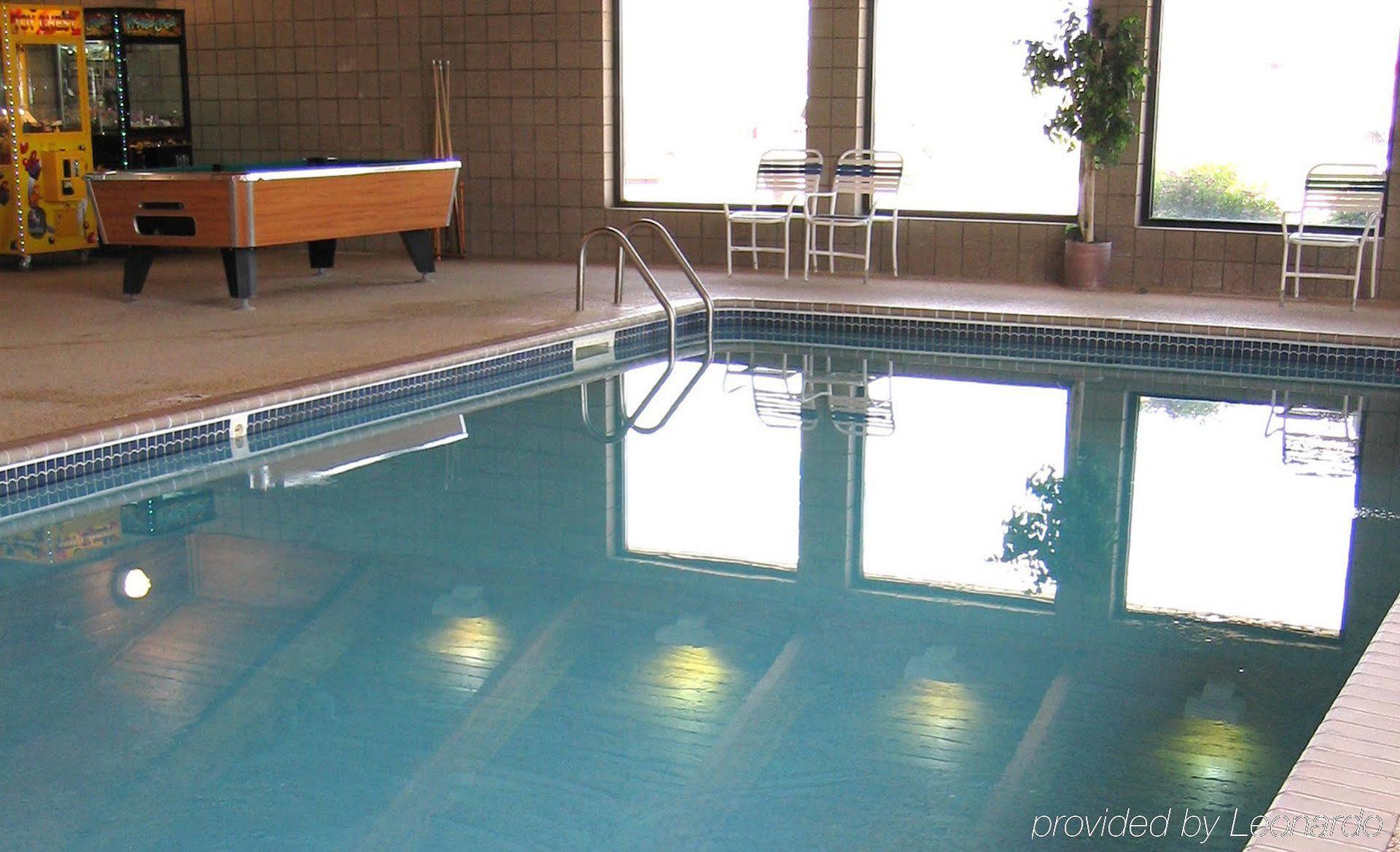 Americinn By Wyndham Webster City Bagian luar foto